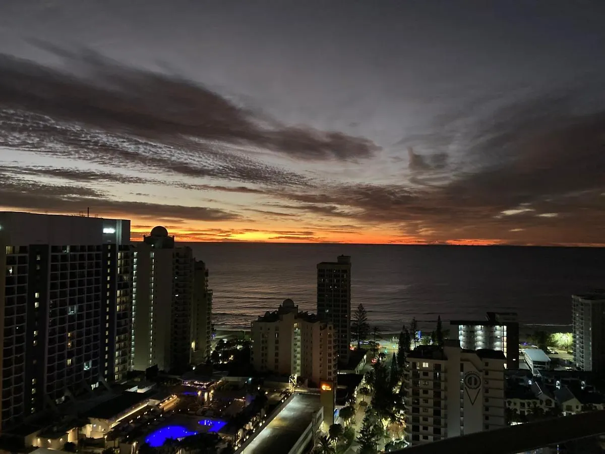 Stunning Apartment Best Ocean Views Surfers Gold Coast